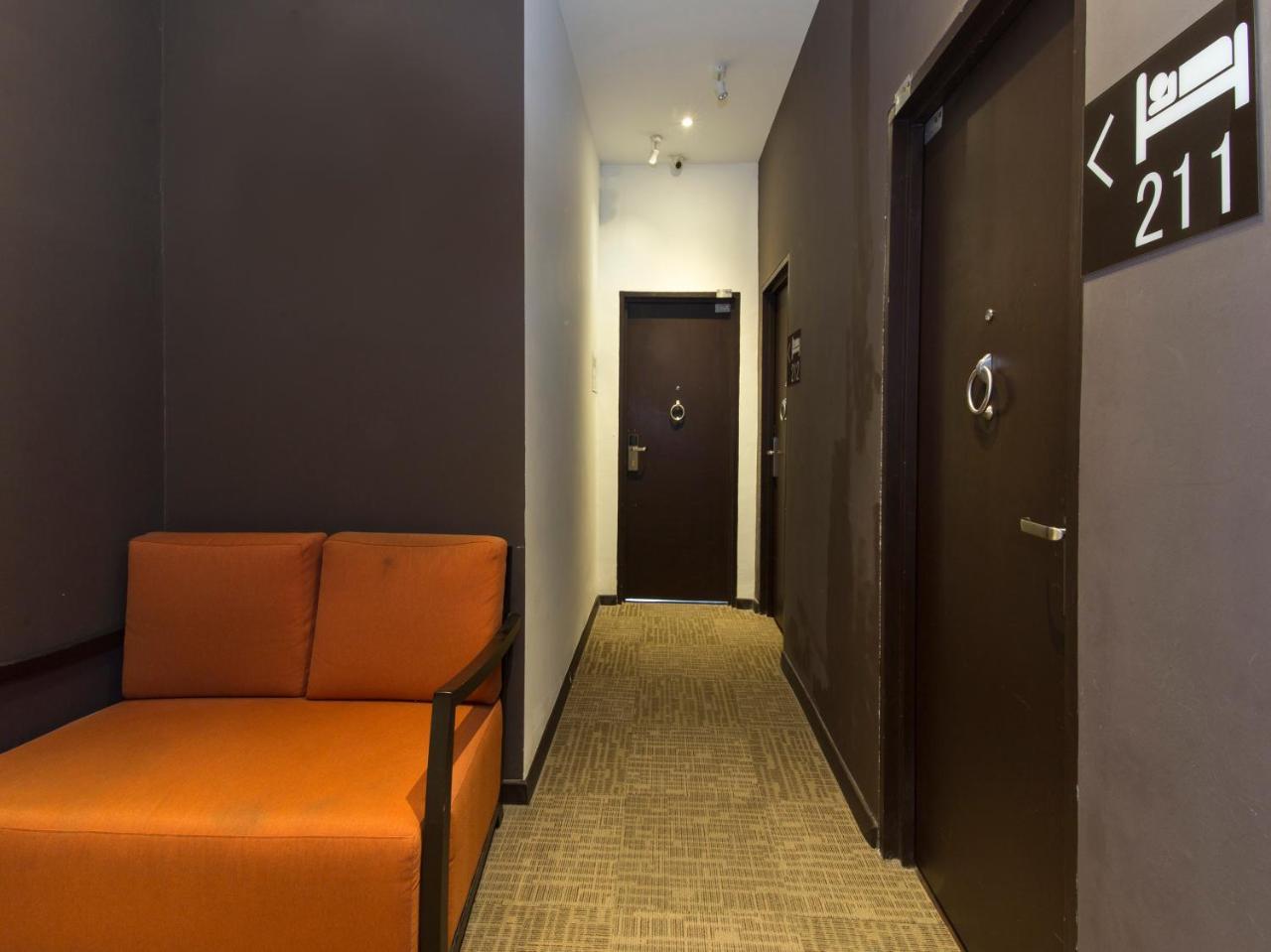 Oyo 127 The Reeds Hotel Kuala Lumpur Exterior foto